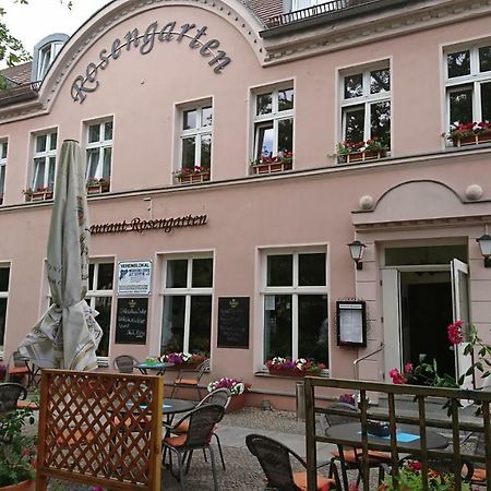 Restaurant Rosengarten 诺伊鲁平 外观 照片