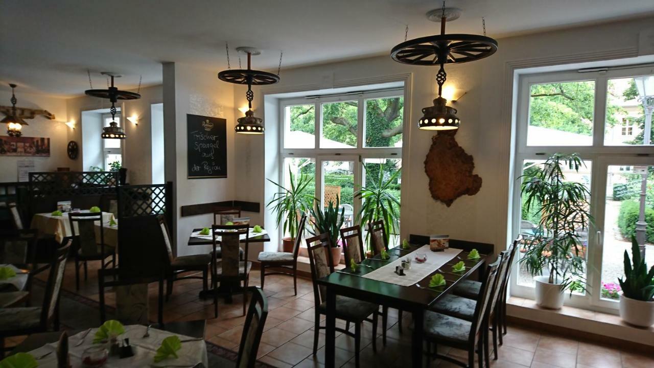 Restaurant Rosengarten 诺伊鲁平 外观 照片